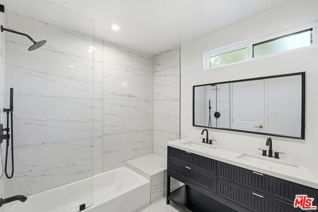 Building Photo - 12455 Milbank St