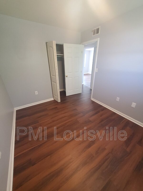 Building Photo - 5511 Yucca Ln