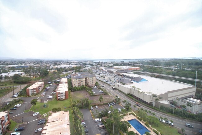 Building Photo - 1060 Kamehameha Hwy