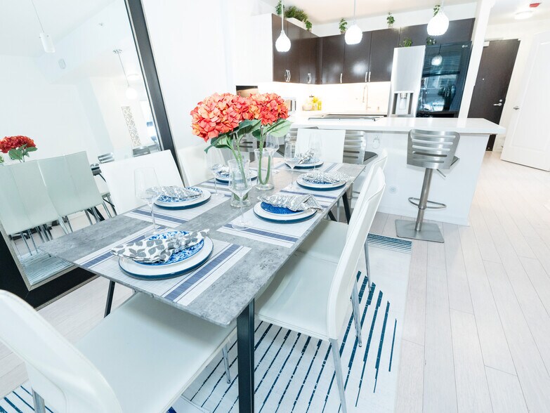 Enjoy! Fully furnished all new! - 88 King St