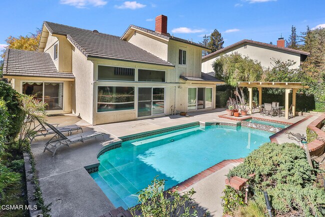 Building Photo - 2367 Silver Spring Dr