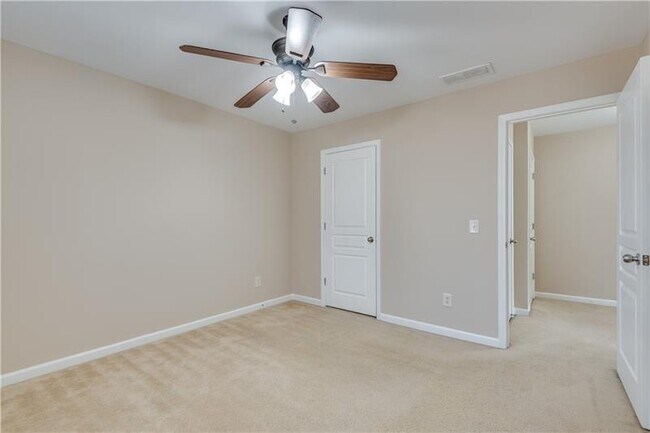 Building Photo - 2271 Oakland Downs Way
