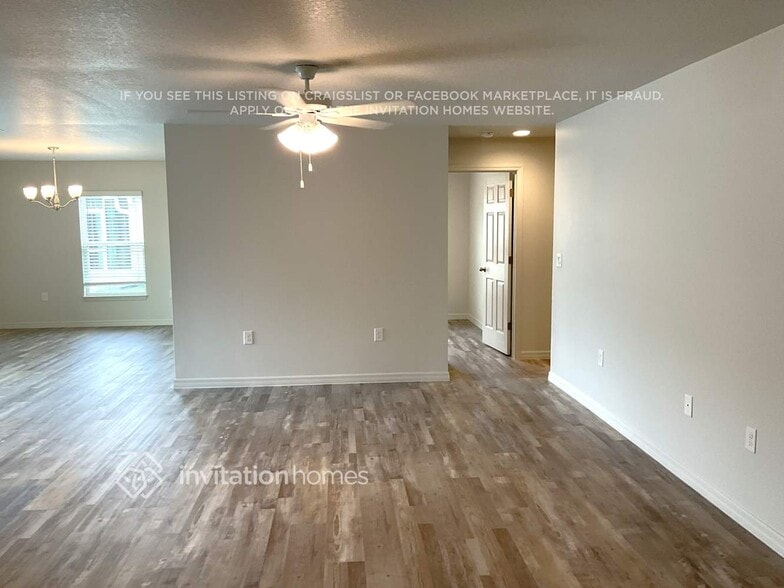 Building Photo - 2858 Digby Rd SE