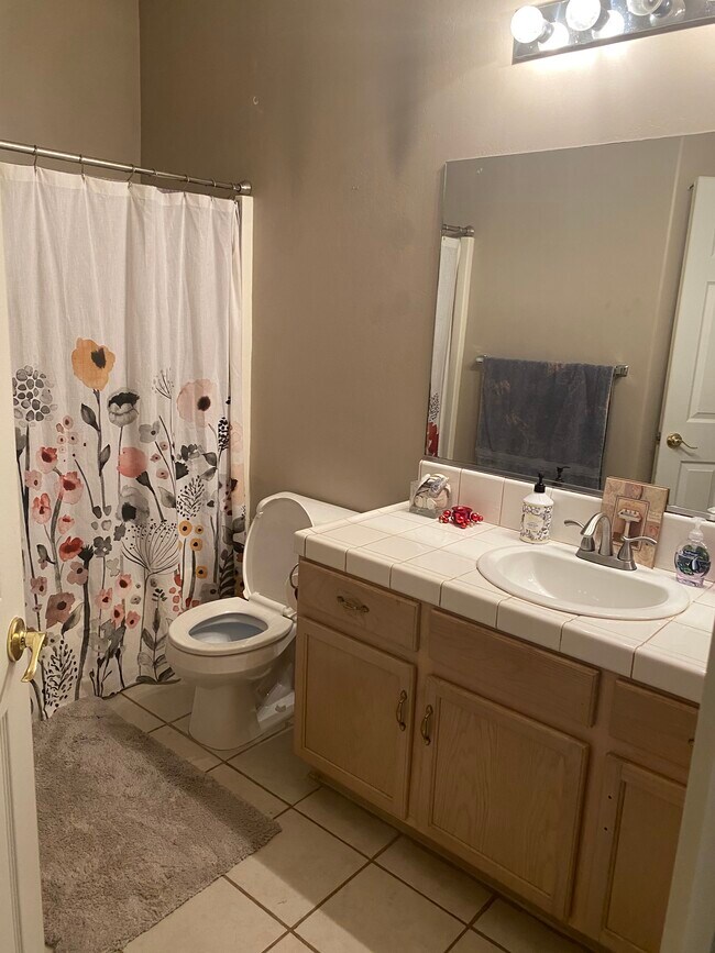 Building Photo - 6717 Pompadour Ct