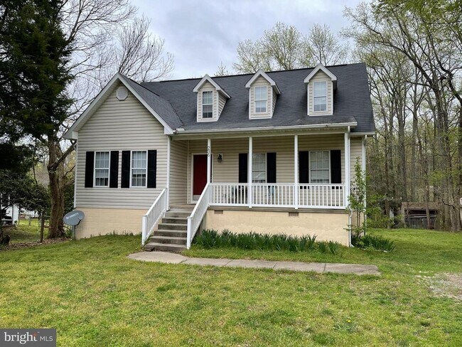 Building Photo - 236 Meadow View Ln