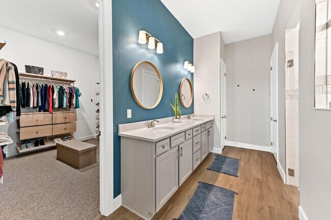 Building Photo - 9891 SW Legacy Dr