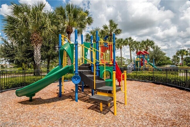 Building Photo - 12763 Fairington Way