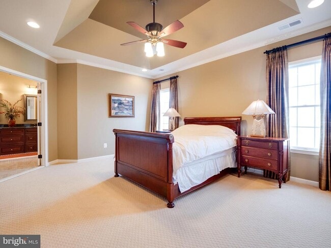 Building Photo - 23152 Evergreen Ridge Dr