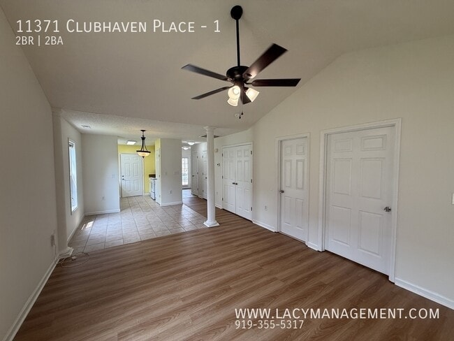 Building Photo - 11371 Clubhaven Pl