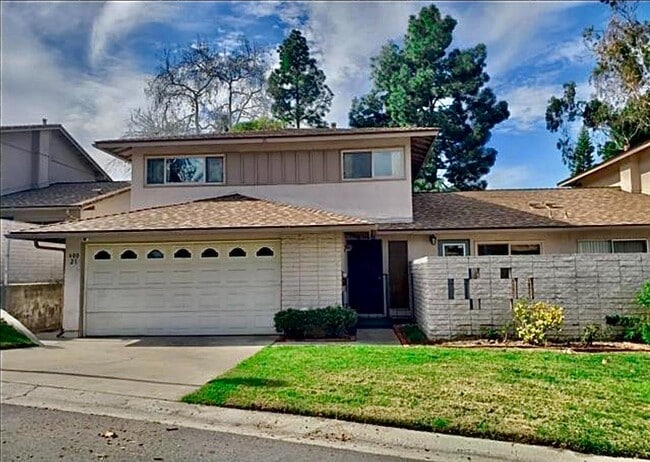 Building Photo - 600 Sheffield Ct