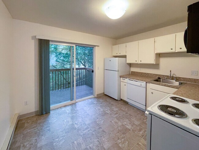 Interior Photo - Janewood West