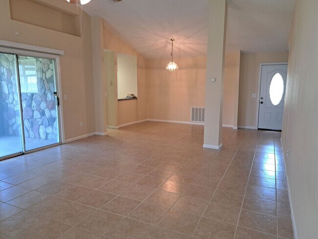Building Photo - 7727 Betty Louise Dr