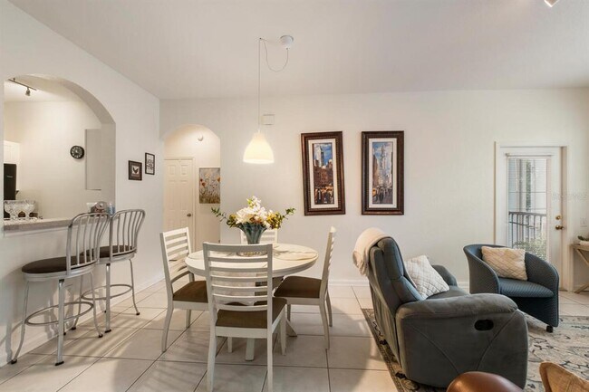 Building Photo - 6166 Stevenson Dr