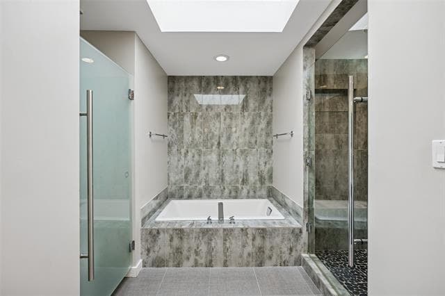 Building Photo - 7030 Blackwood Dr