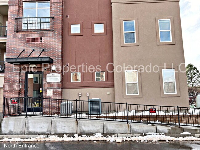 Building Photo - 1/2 off 1st month! GORGEOUS Bright & Spacious 2 bedroom / 2 bath Modern Condo!