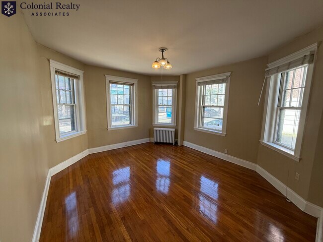 Building Photo - 319 Allston St