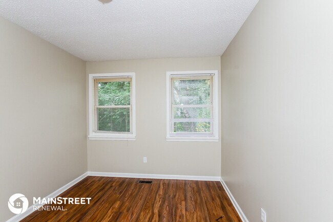 Building Photo - 2408 Marlowe Ave