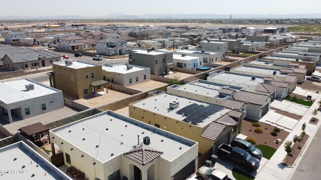 Building Photo - 509 Cedarwood Ave