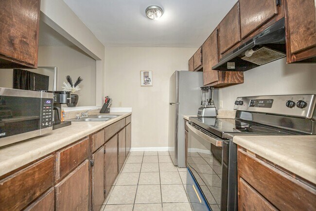 Building Photo - 3801 Lanier Ave