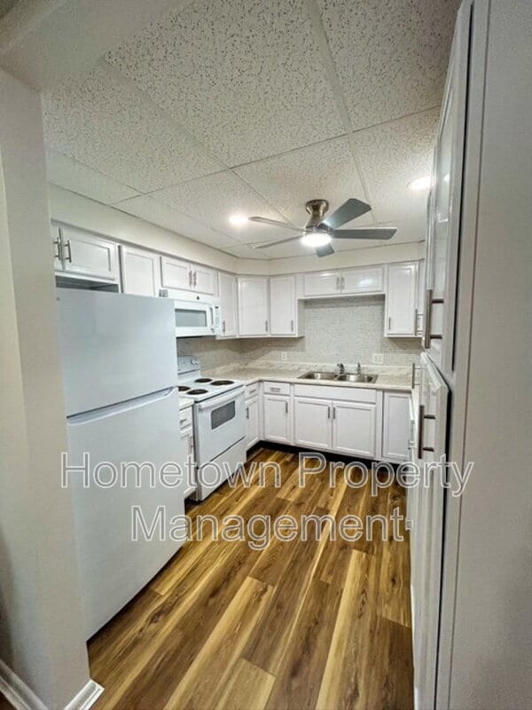 Building Photo - 730 Grantham Rd