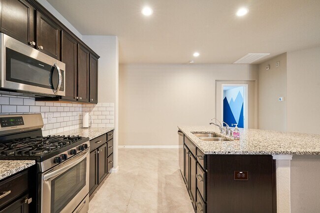 Building Photo - 29503 Patricias Wy