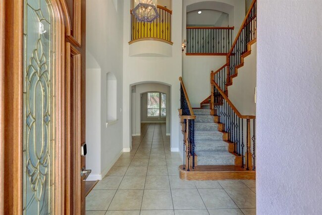 Building Photo - 11909 Portofino Dr