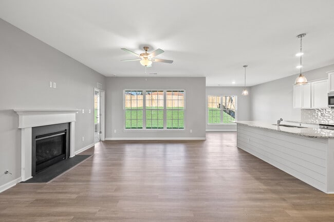 Building Photo - 500 Bellerive Blvd