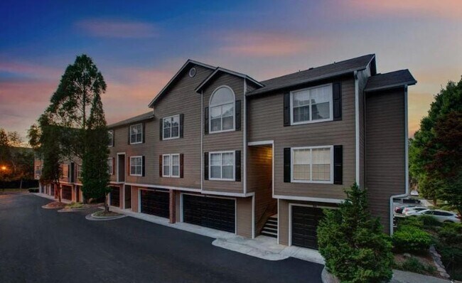 Building Photo - 7150 Peachtree Dunwoody Rd NE