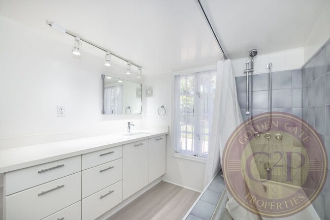 Building Photo - Potrero Hill - 2 BR, 1 BA House 1,124 Sq. ...