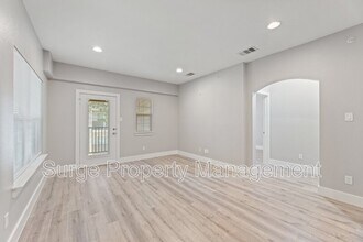 Building Photo - 13609 Pinnacle Cir W