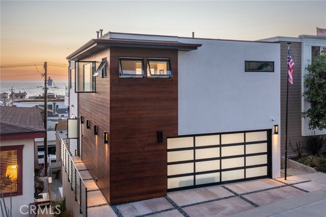 Building Photo - 1737 Manhattan Ave