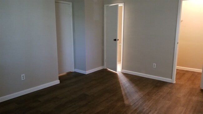 Building Photo - 6602 Harbor Town Dr