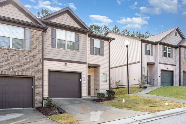 Building Photo - 108 Bella Pl