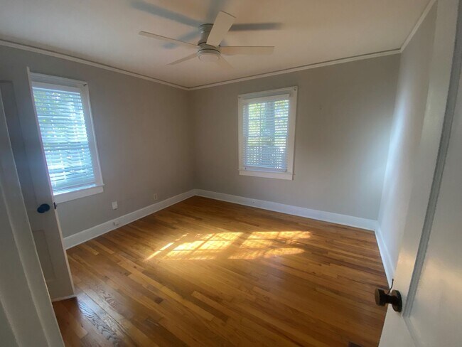 Building Photo - "Get ready to step into your new dream home – it's all set and waiting for you!"