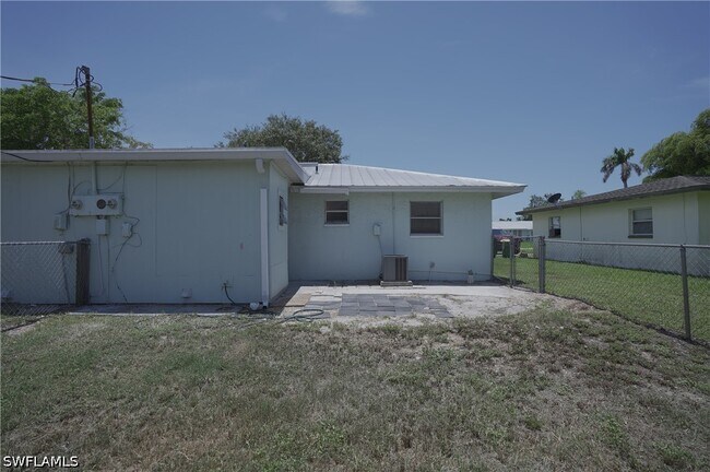 Building Photo - 1193 S Alhambra Cir