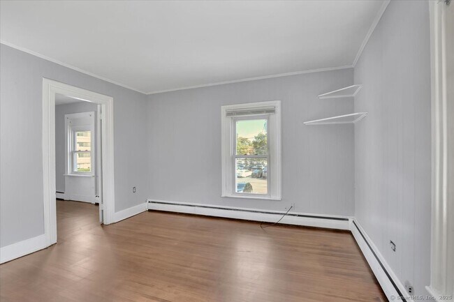 Building Photo - 29 Hotchkiss St
