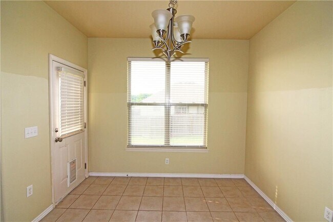 Building Photo - 4302 SW Brownstone Ave