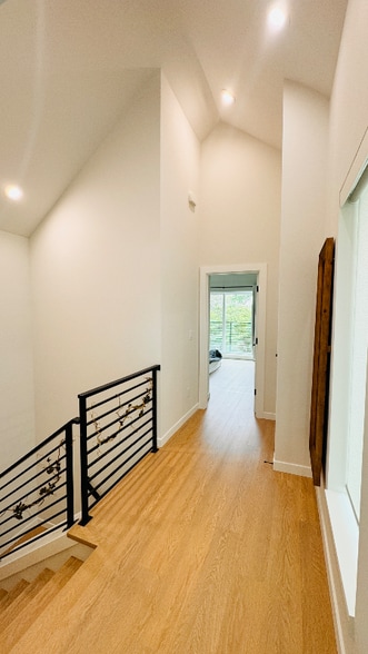 Building Photo - 742 N 91st St