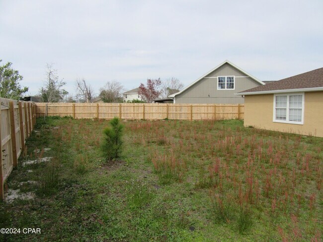 Building Photo - 7302 Rodgers Dr