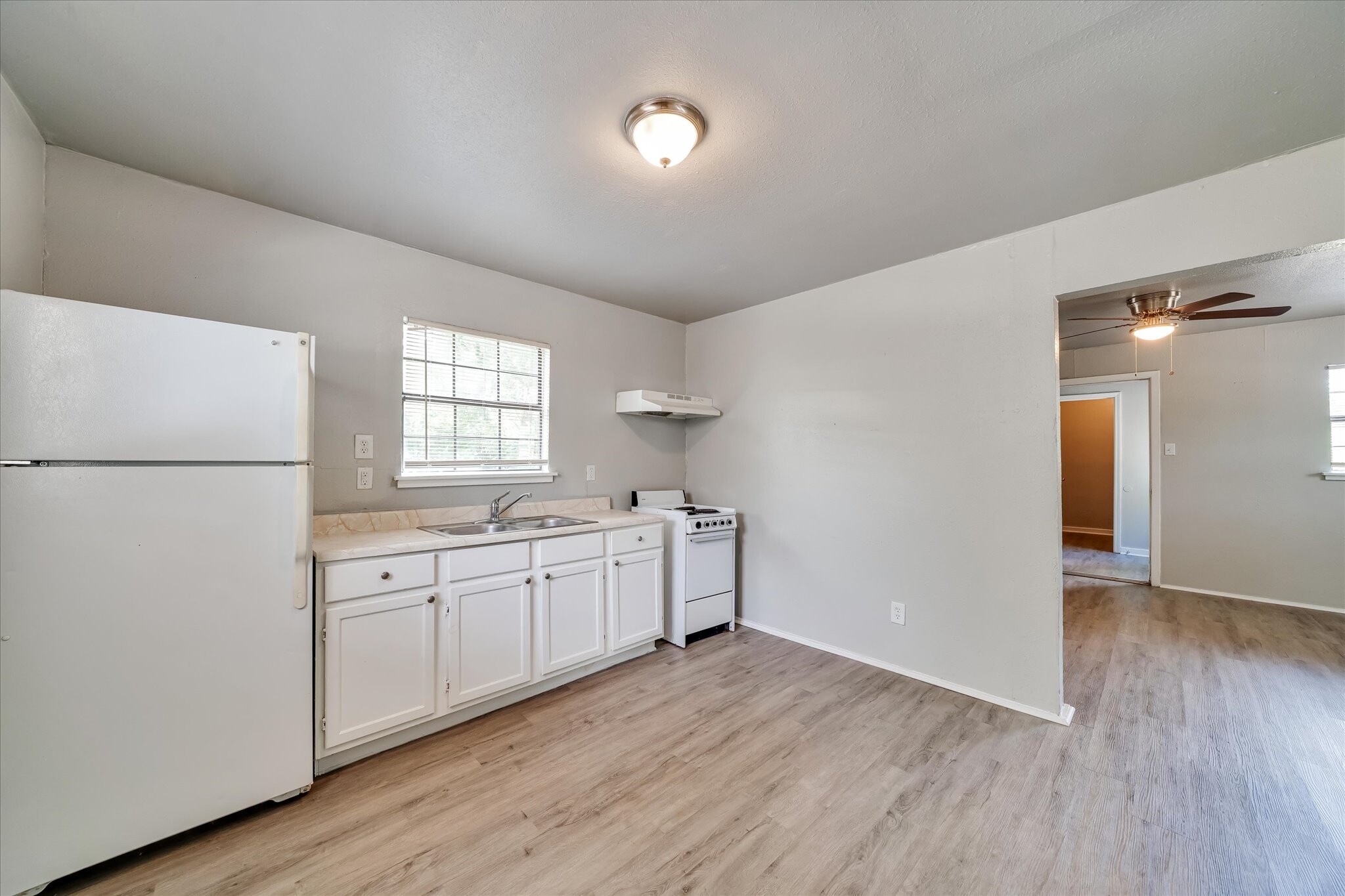 Building Photo - 15278 Mesquite Trl