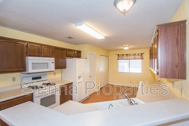 Building Photo - 6040 Abilene Trl