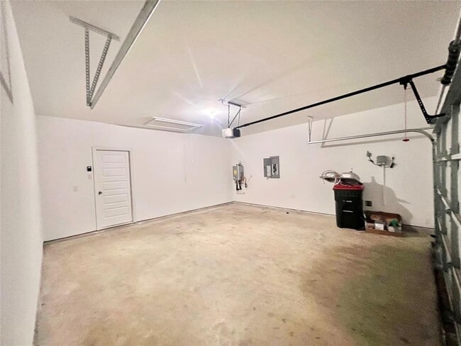 Building Photo - 21122 Voyage Ln