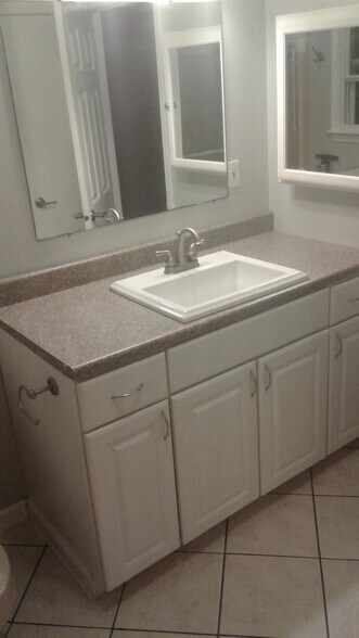 bath vanity - 82 Union St