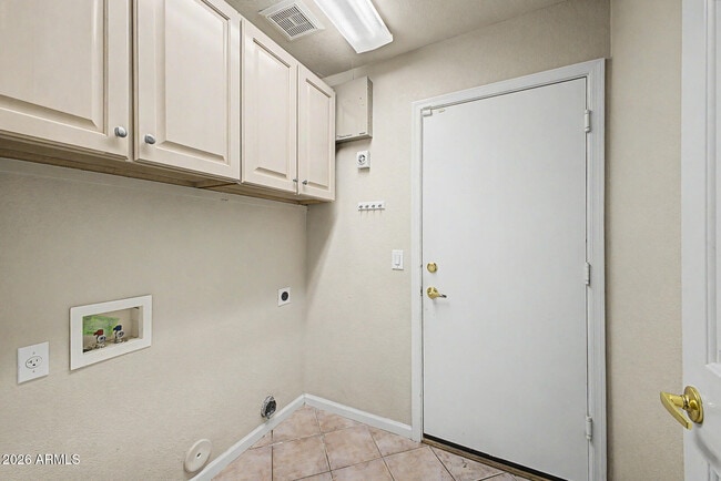 Building Photo - 8752 W Melinda Ln