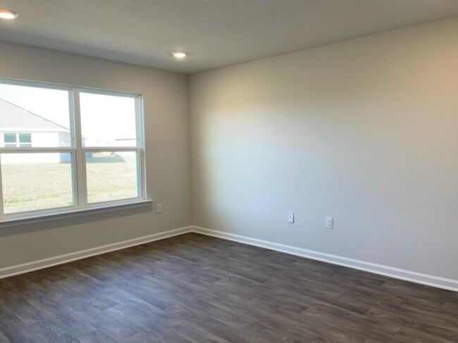 Building Photo - 10436 Ruffian Rte