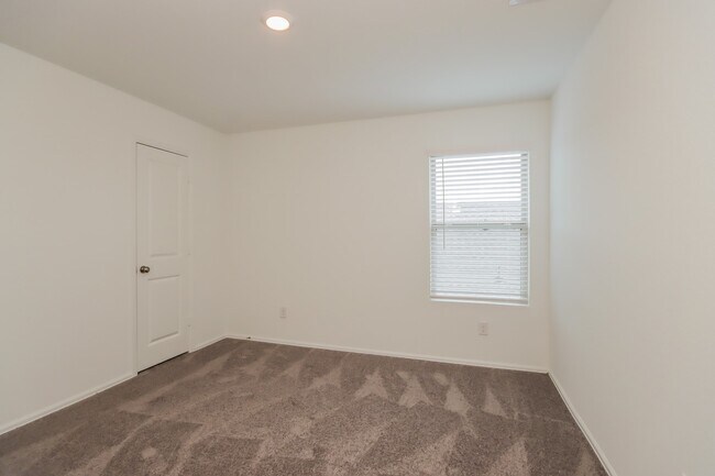 Building Photo - 18940 Caney Frst Dr