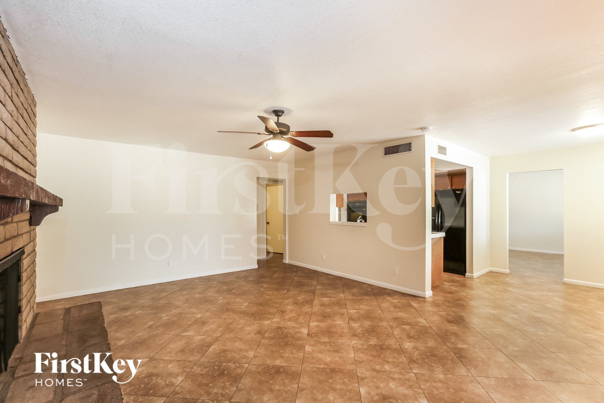 Building Photo - 3012 S Evergreen Rd