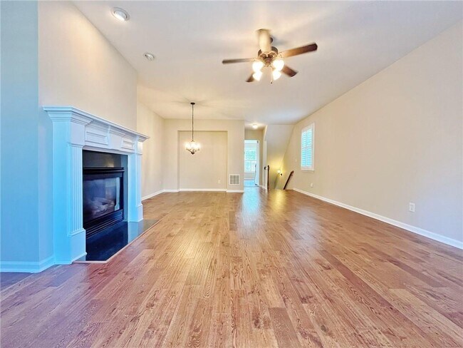 Building Photo - 525 Grove Field Ct NW