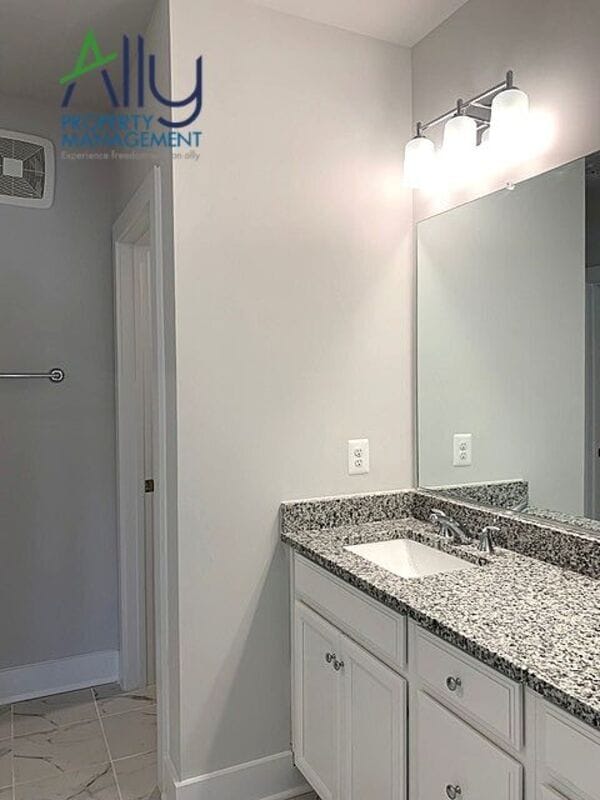 Building Photo - 822 Wesley Ln