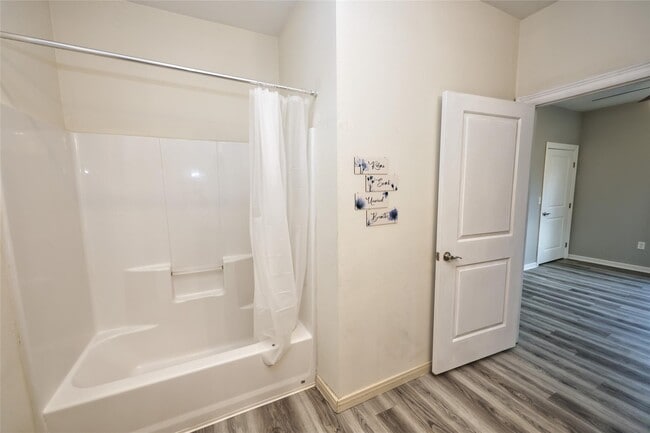 Building Photo - 2107 54th St